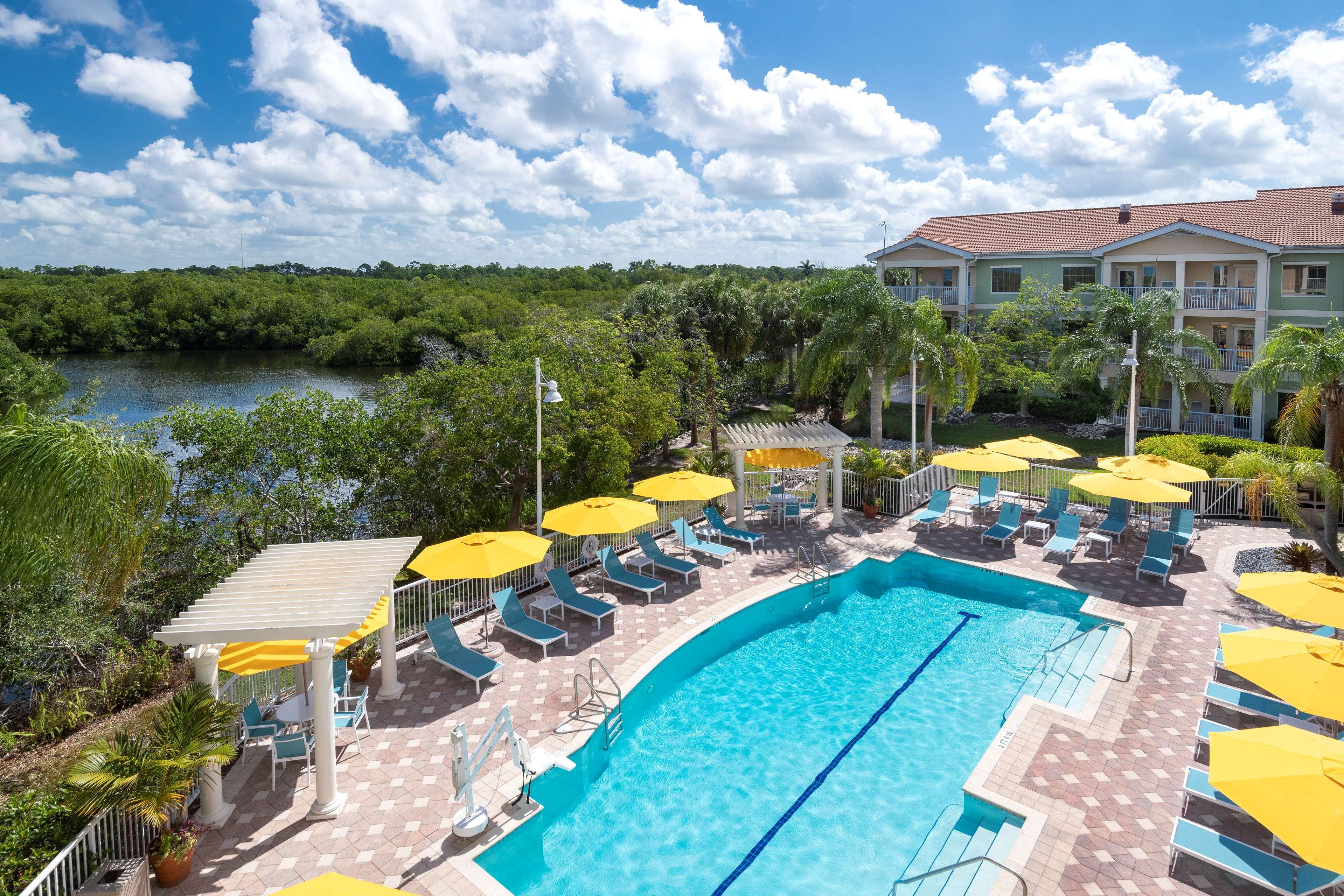 Doubletree Suites By Hilton Naples Naples Park Luaran gambar