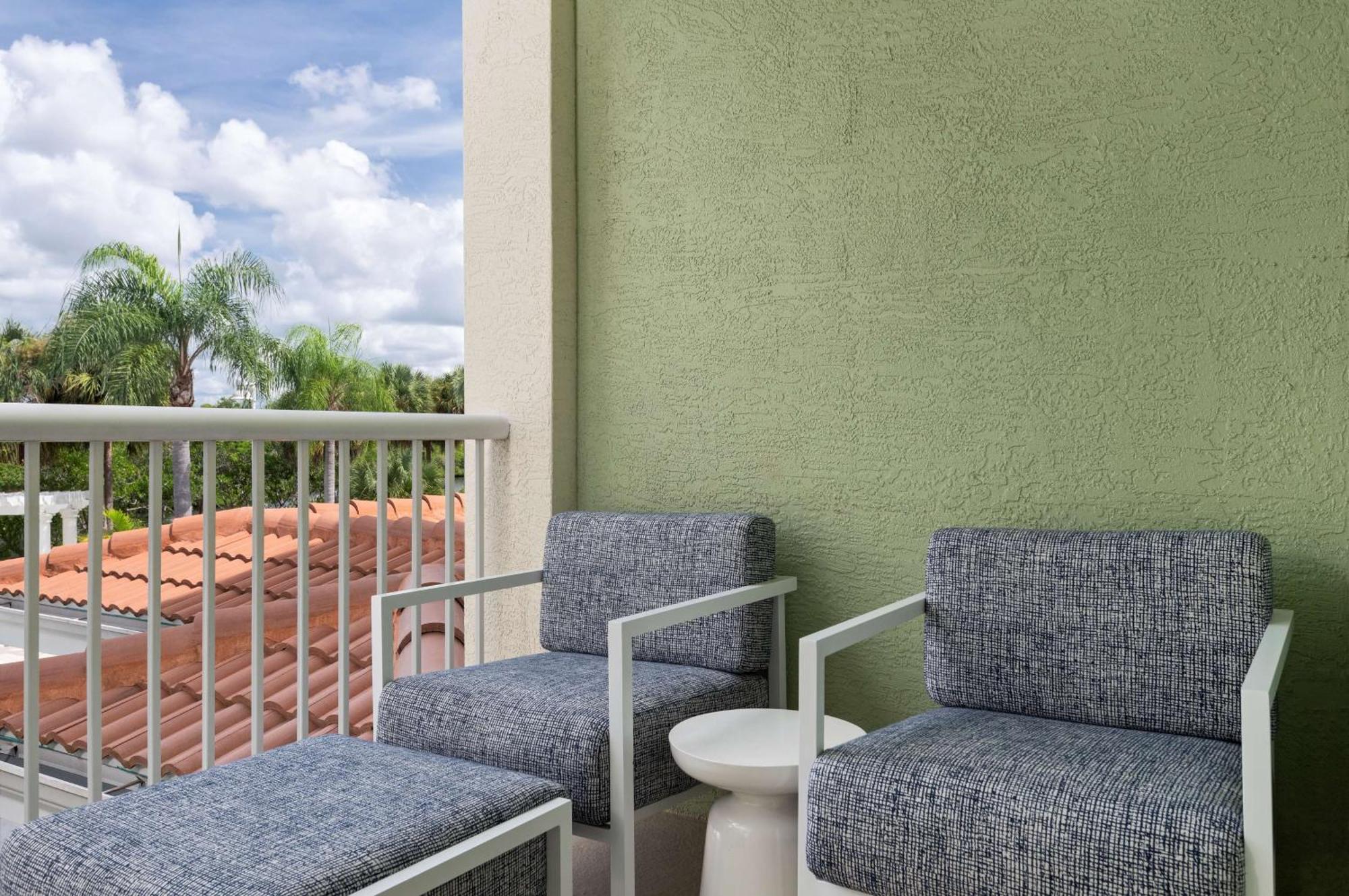 Doubletree Suites By Hilton Naples Naples Park Luaran gambar