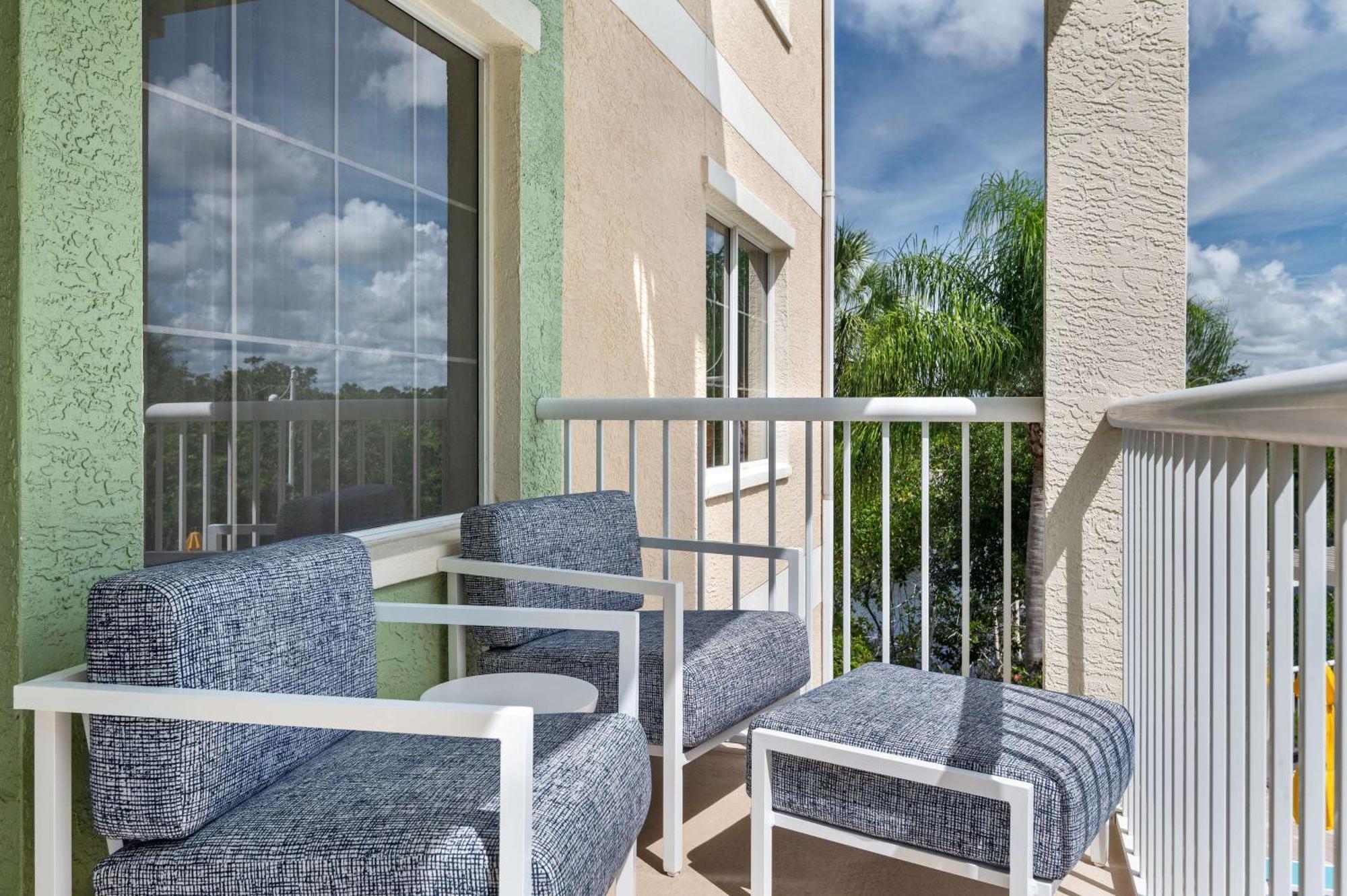 Doubletree Suites By Hilton Naples Naples Park Luaran gambar